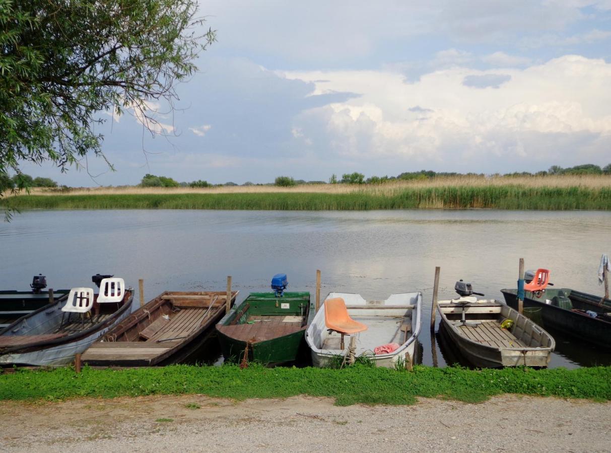 Melody Huis Поросло Экстерьер фото